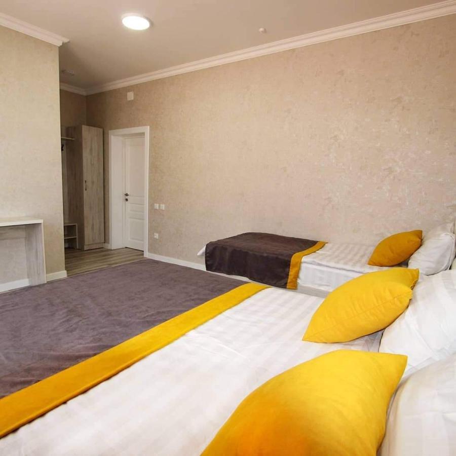 Bayotel Karakol Eksteriør bilde