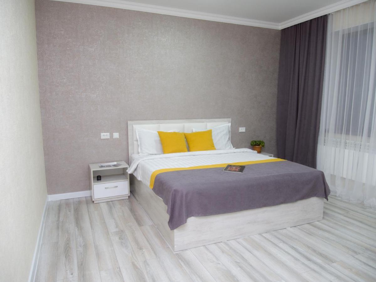 Bayotel Karakol Eksteriør bilde